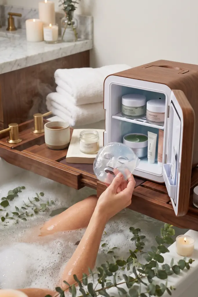 Trays- with- Integrated -Skincare- Mini-Fridges